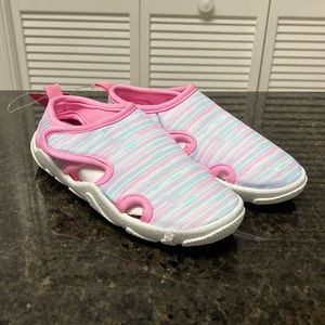 Zoogs Pink and Blue Water Shoes